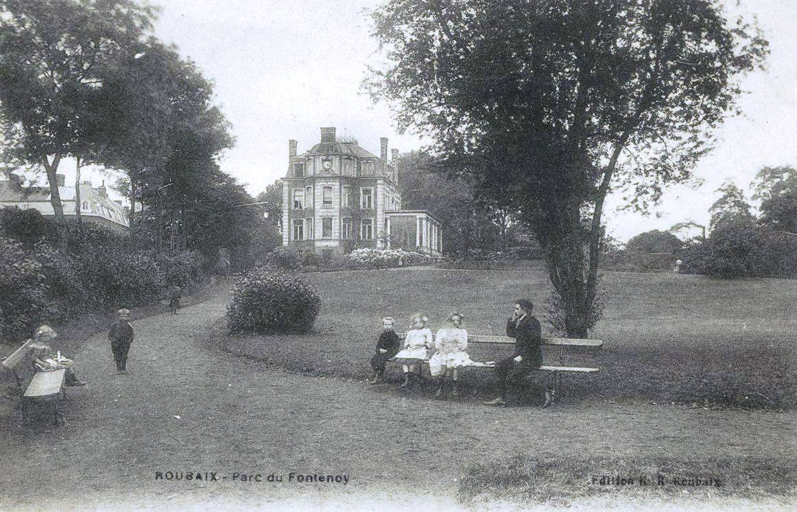 Fontenoy-le-chateau - Hôtel de ville et école de Garçons